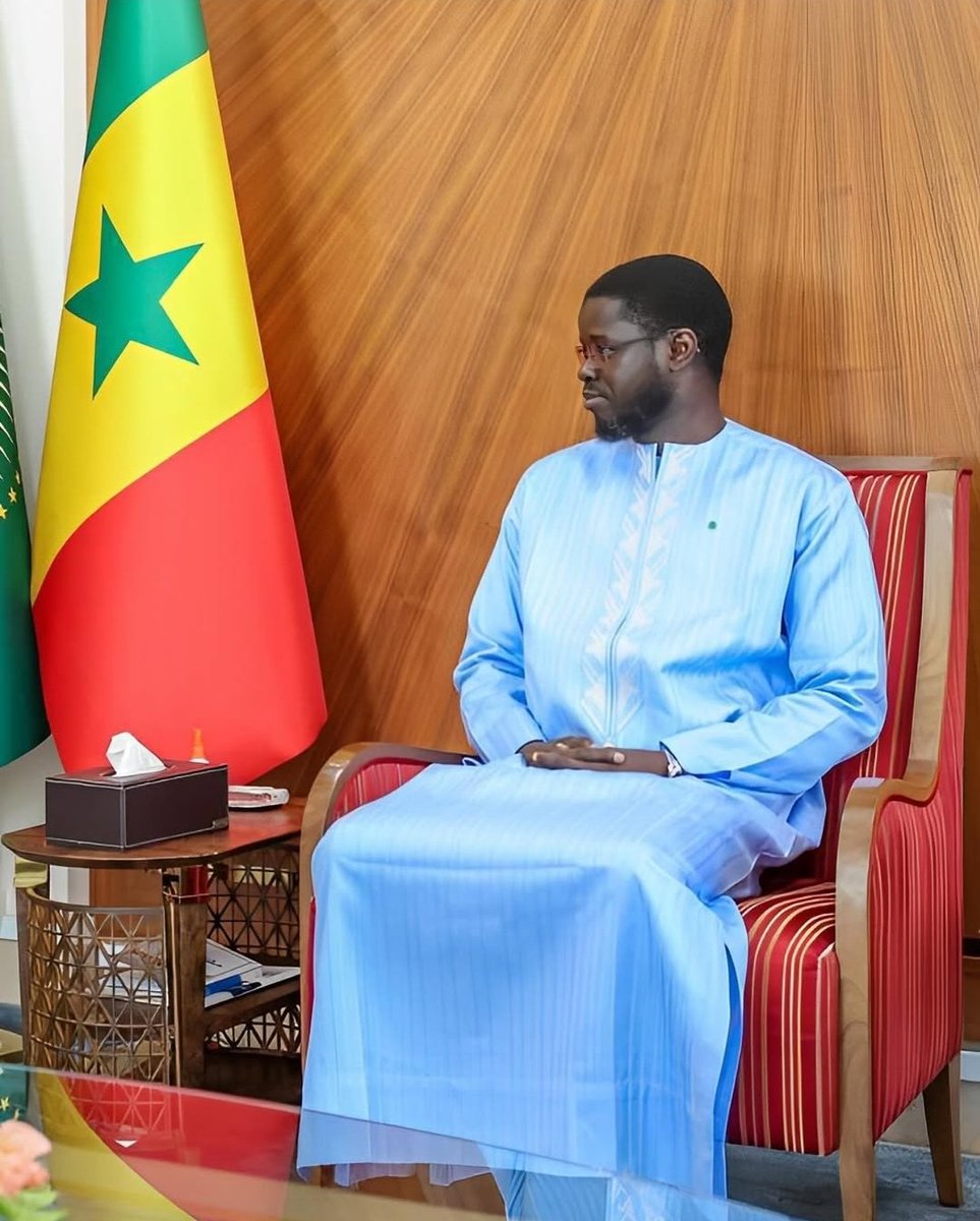 king_pros24's tweet photo. @el_padreNamputu @PR_Diomaye @PR_Senegal ✨️🇸🇳❤️ https://t.co/bmBNBNsBeQ