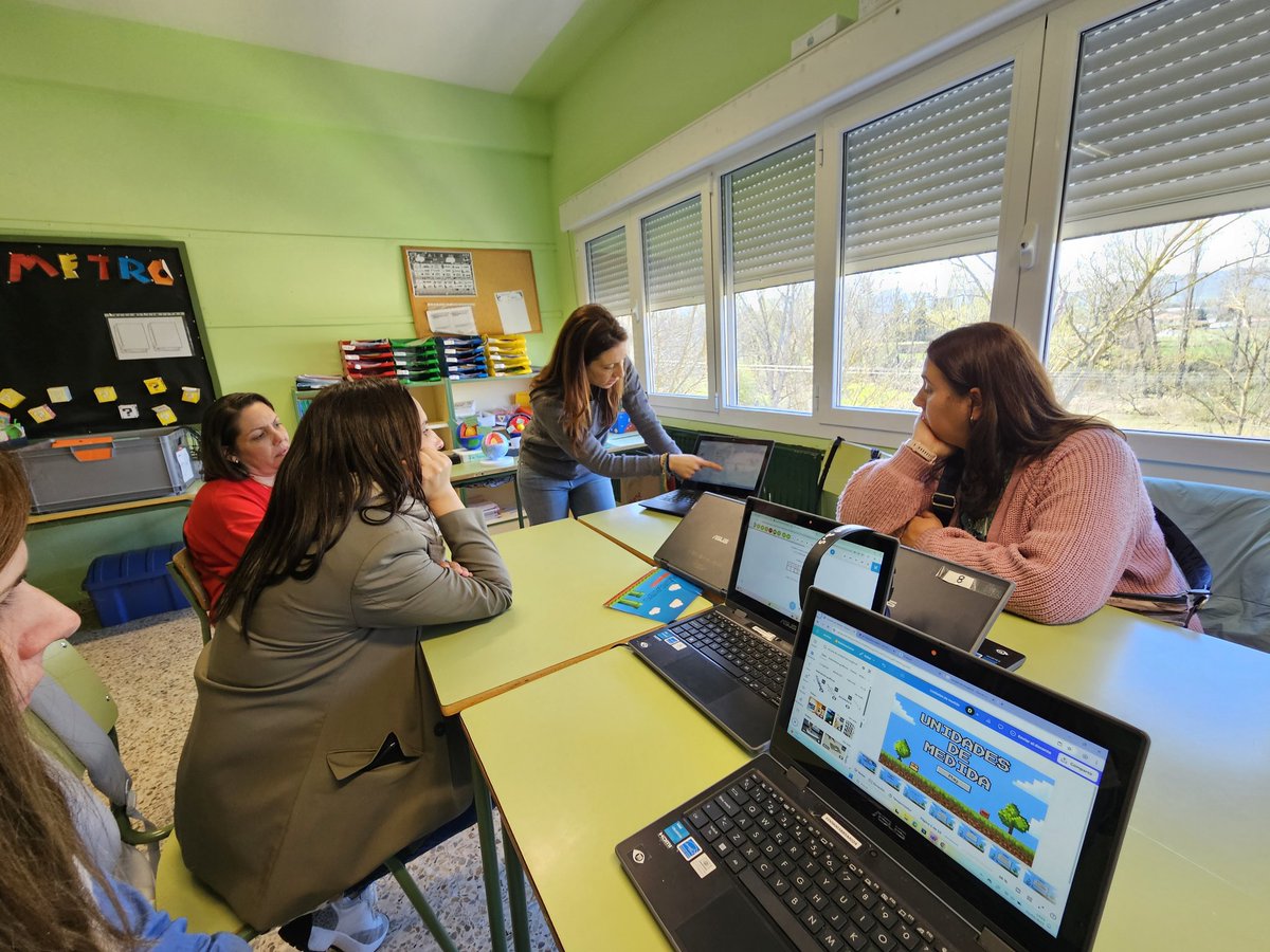 Visita del Proyecto de Innovación Educativa #INNOVA_ACCIÓN interautonómico <a href="/CEIPLasMatillas/">CEIP Las Matillas</a> con CC Nuestra Señora de la Paz de Torrelavega 
<a href="/NtraSradeLaPaz/">La Paz Torrelavega</a>

👩‍🏫 Estaciones de aprendizaje 
🌱 Huerto escolar
🗣 Círculos restaurativos
👩‍💻 TIC
...

<a href="/CSFPJCYL/">CSFP</a> 

#innovaCyl
#formaciónCyL