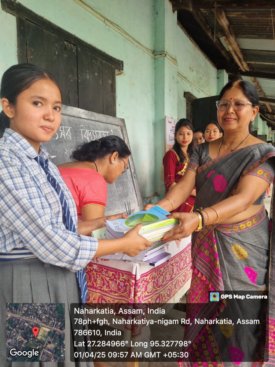 Samagra_Assam's tweet image. Free Textbook Distribution to students on the first day of the academic year and celebration of #Utsav Vidyaarambh in schools marks the beginning of the academic year in schools of Assam.
#education #freetextbooks
@EduMinOfIndia 
@CMOfficeAssam 
@ranojpeguassam  
@diprassam