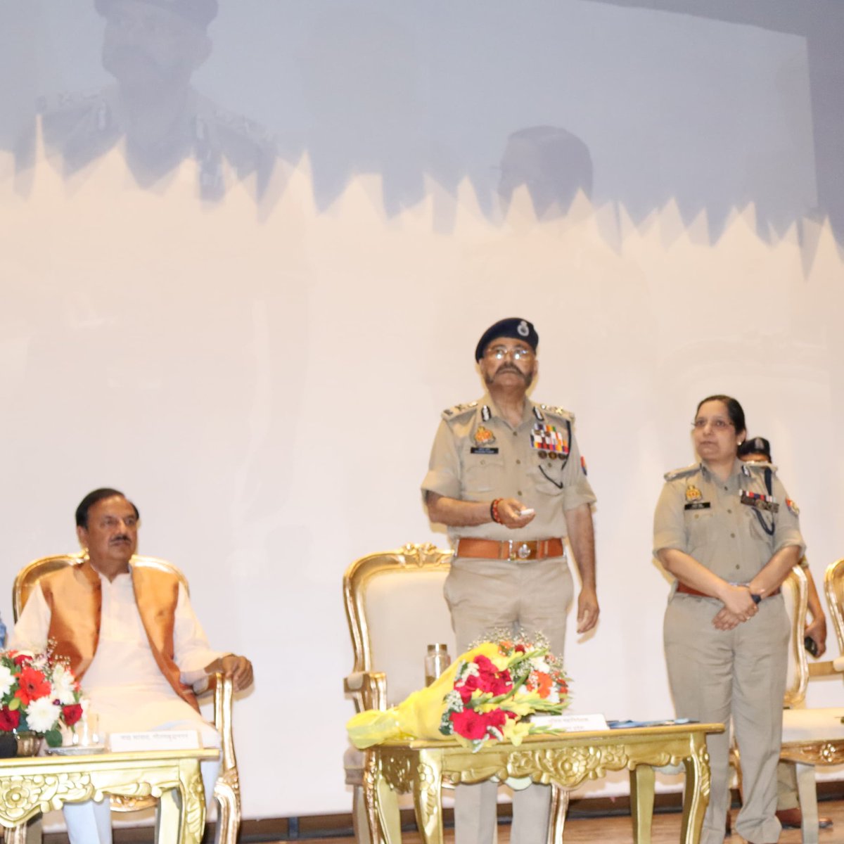 POLICE COMMISSIONERATE GAUTAM BUDDH NAGAR tweet media