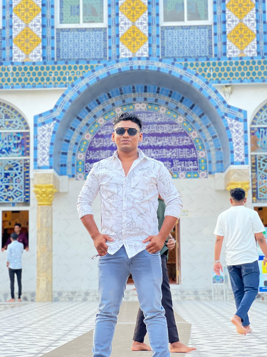 rishanraseek's tweet photo. "Eid Mubarak! ✨ A day of joy, gratitude, and togetherness. May this special occasion bring peace, happiness, and countless blessings to all. #EidVibes"

#EidMubarak #EidDay #EidCelebration #Blessed #FestiveVibes  #rishanraseek #IslamicArchitecture #EidFashion #Traditional https://t.co/nRWvIJgqJo