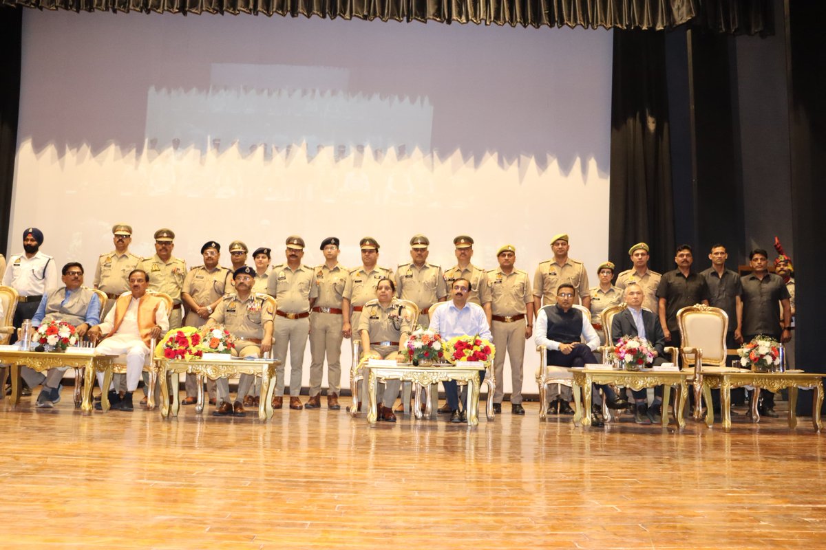 POLICE COMMISSIONERATE GAUTAM BUDDH NAGAR tweet media