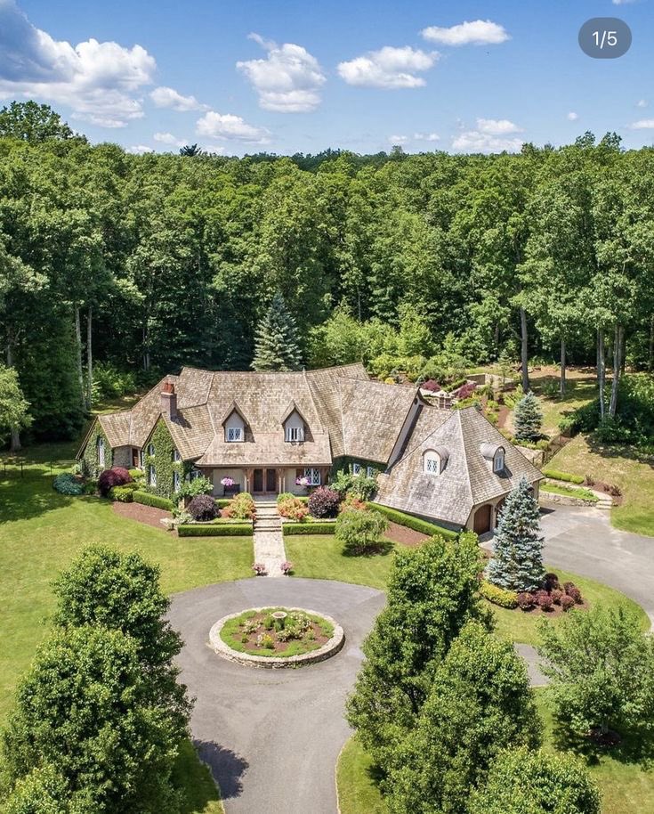 𝓓. (@couturegivenchy) on Twitter photo 