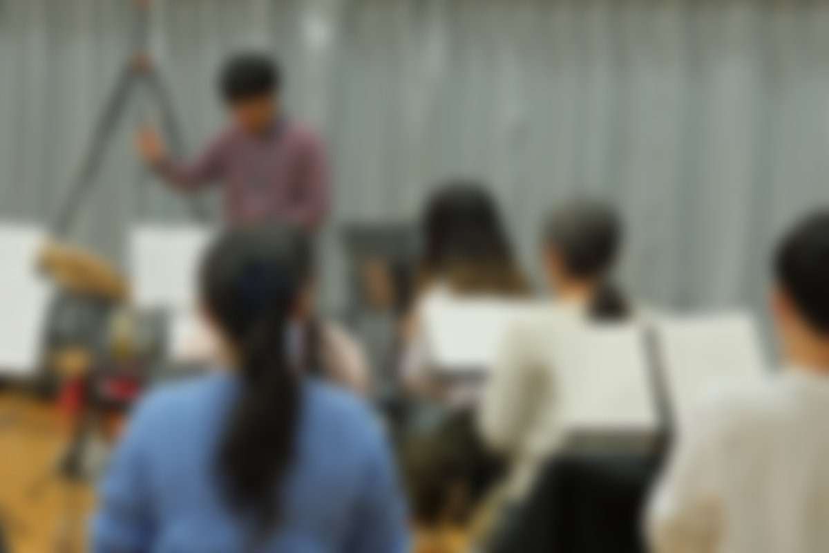 OVAB__'s tweet photo. #白い羽根の吹奏楽団（#VAB吹）第三回演奏会に向けた練習もいよいよ佳境へ！🔥 
#近藤悠介 さん作曲 【組曲「四季の風、日本の空」】 も、ついに仕上げの段階に入ってきました🍃✨
本番での演奏、どうぞお楽しみに！🎵
演奏会の詳細はこちらから ☞ https://t.co/9jJxQNQnzn
#吹奏楽 ＃演奏会 ＃川越 https://t.co/F1zMWQqDiZ
