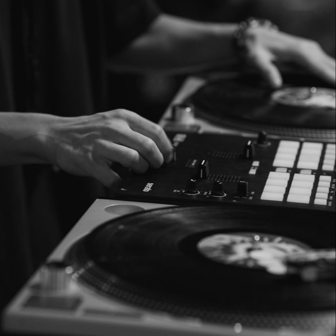 Who or what inspired you to become a DJ? 
.
.
.
.
#dj #djlife #party #partylife #clubdj #mobiledj #radiodj #videodj #music #turntables #mixer #headphones #dowhatyoulove #lovewhatyoudo