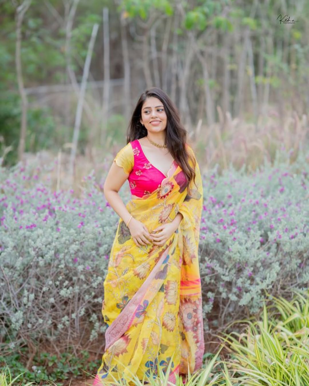 GncwYSxa4AA3Y0-?format=jpg&name=large