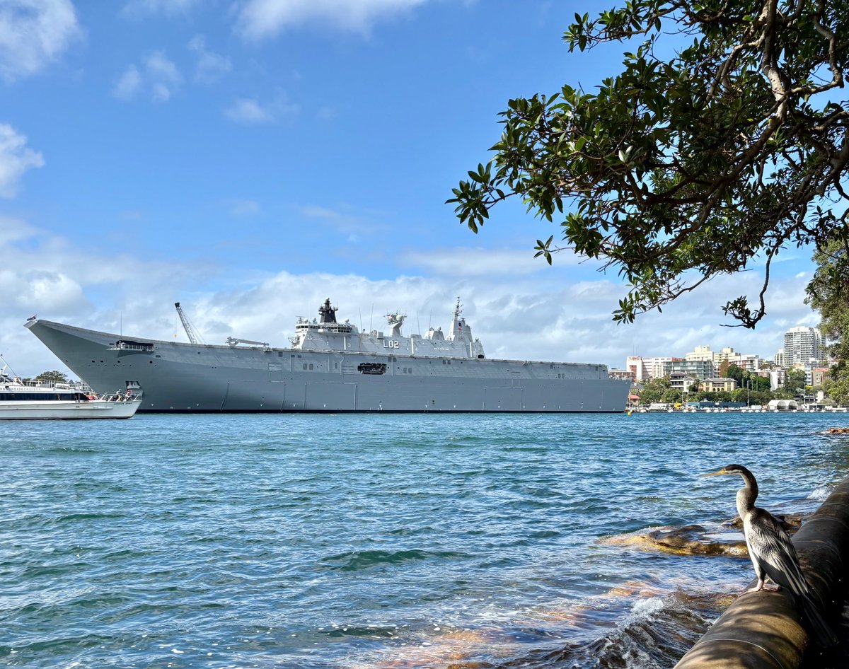 WarshipCam's tweet photo. Royal Australian Navy Canberra-class landing helicopter dock HMAS Canberra (L02) in Sydney, Australia - April 1, 2025 #hmascanberra #l02
SRC: TW-@ravirockks https://t.co/jOxanoCVOK