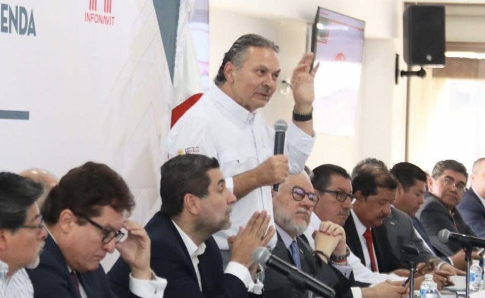 Interesante #reunion para conocer las #estrategias del <a href="/Infonavit/">Infonavit</a> para la #construcción de #vivienda.