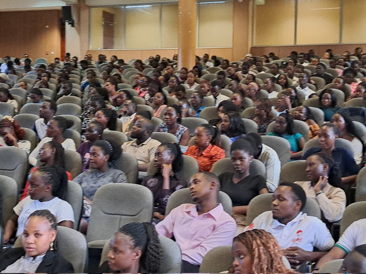 ACCA Uganda (@acca_uganda) on Twitter photo Dr. Martin Bakundana FCCA, at the Career Workshop <a href="/MakCoBAMS/">Makerere University COBAMS</a> <a href="/MakerereNews/">Makerere University News</a> Dr. Martin Bakundana FCCA, at the Career Workshop <a href="/MakCoBAMS/">Makerere University COBAMS</a> <a href="/MakerereNews/">Makerere University News</a>
