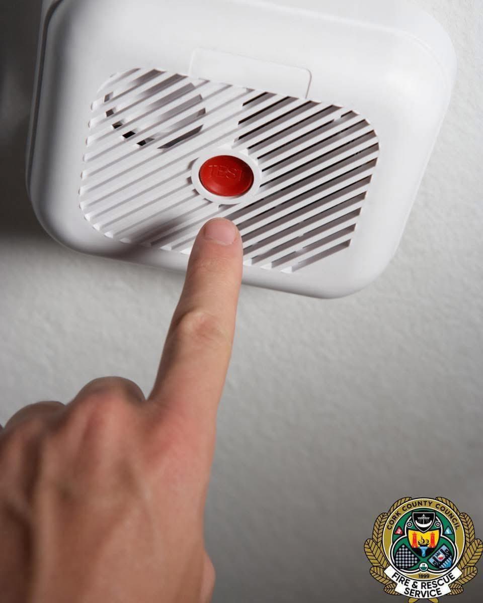 Don’t let your smoke alarm fool you this Aprils Fools Day!

Test yours today and make sure it’s working cause you never know when you may need it to save your life. 🚒

#TestItTuesday #SmokeAlarmsSaveLives #AprilFoolsDay