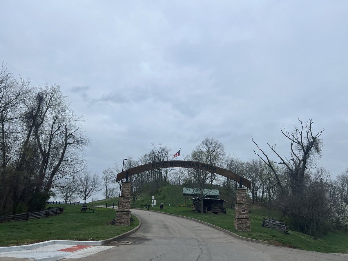 CamEleanorWV's tweet photo. WV roadtrip for spring break. Eleanor -> Parkersburg. Fort Boreman. https://t.co/LtRlsYfLoo