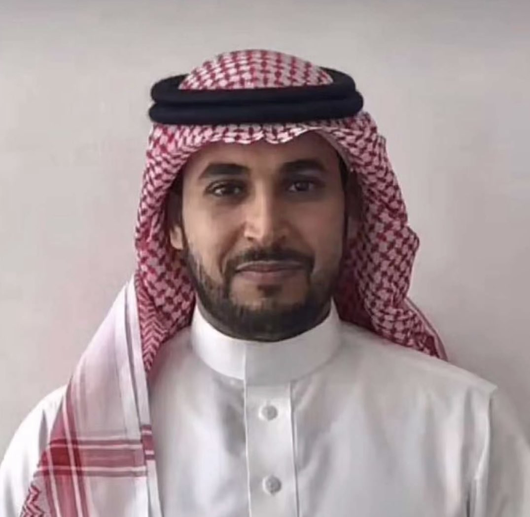 talsuhaimi's tweet photo. أخي وحبيبي .. أبو تولين
نهنئك بعيد الفطر المبارك وكل عام وانت بخير ..
اعتذر عن تأخري في معايدتك ولكن اقسم لك اني لم استطع ان استجمع قدرتي على الكتابة سوى الان وهي والله ثم والله بدموع عيني وقلبي قبل يدي 
أطمنك ان الجميع بخير.. دُم بخير يا أخي 
#محمد_السحيمي https://t.co/hJKptkRt3K