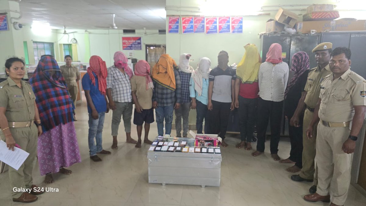 A sex racket was nabbed by Special unit of Khorda District Police at Dadhimachhagadia under Sadar PS and seized 17 mobile phones,06 motorcycles,02 Cars among other medicines. 11 persons including 2 middlemen/women were arrested and 3 victims rescued from the premises.