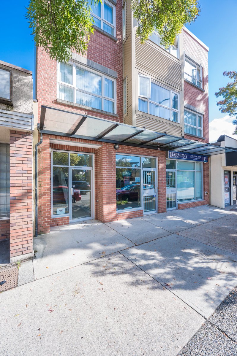 Retail, office or service business looking for 800-1,620 SF of ground floor commercial space in Vancouver? 

3155 Kingsway is an opporunity to purchase a freehold commercial building with four residential units above.

collierscanada.com/en-ca/properti…