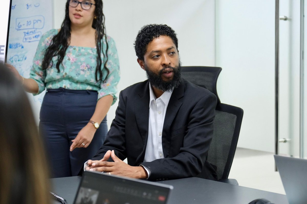 CREE_HONDURAS's tweet photo. La dirección de Fiscalización presenta al Directorio de Comisionados y a directores de la CREE los Informes Trimestrales que contienen resultados de inspecciones realizadas a centrales generadoras para garantizar el suministro eficiente de energía. https://t.co/YtArOCWhGF