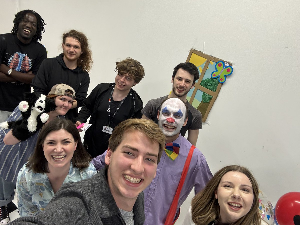Steven Gidwaney (@stevengidwaney) on Twitter photo THATS A WRAP!
Great day working with some of the students from <a href="/McrFilmSchool/">ManchesterFilmSchool</a> 🎥
#actor #shortfilm THATS A WRAP!
Great day working with some of the students from <a href="/McrFilmSchool/">ManchesterFilmSchool</a> 🎥
#actor #shortfilm