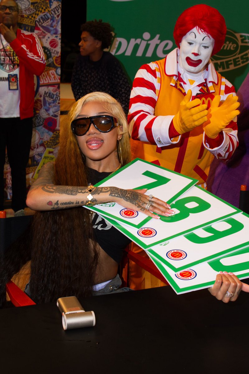 GloTheofficial's tweet image. 