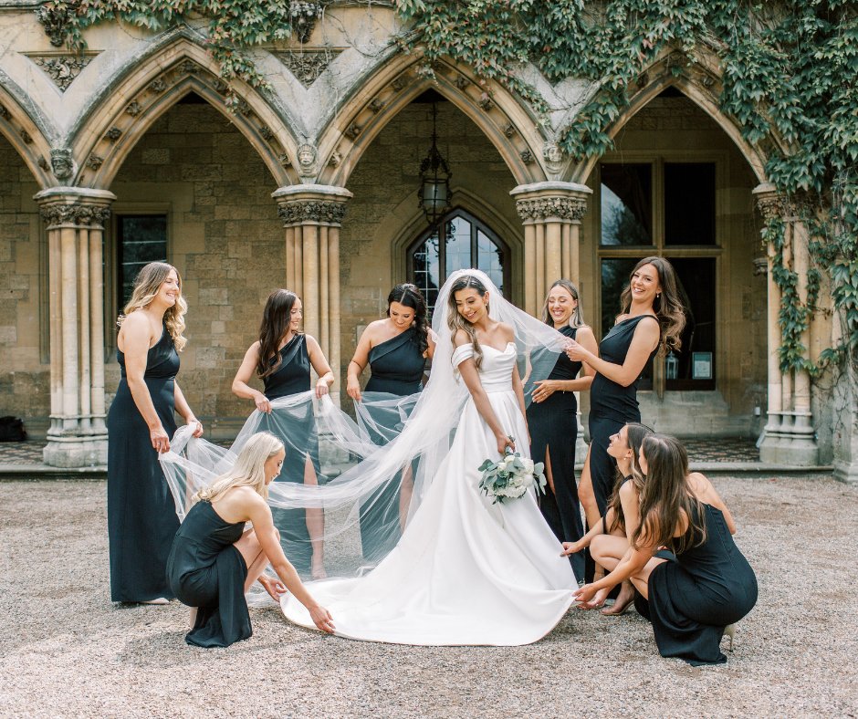 Here's to the ones who’ve been through it all, bridesmaids and best friends 💚👯

PHOTO @irisandivyphotography 

#manorbythelake #wedding #weddingvenue #cotswoldwedding #cotswoldweddingvenue #weddinginspiration #weddinginspo #friendship #bridesmaids