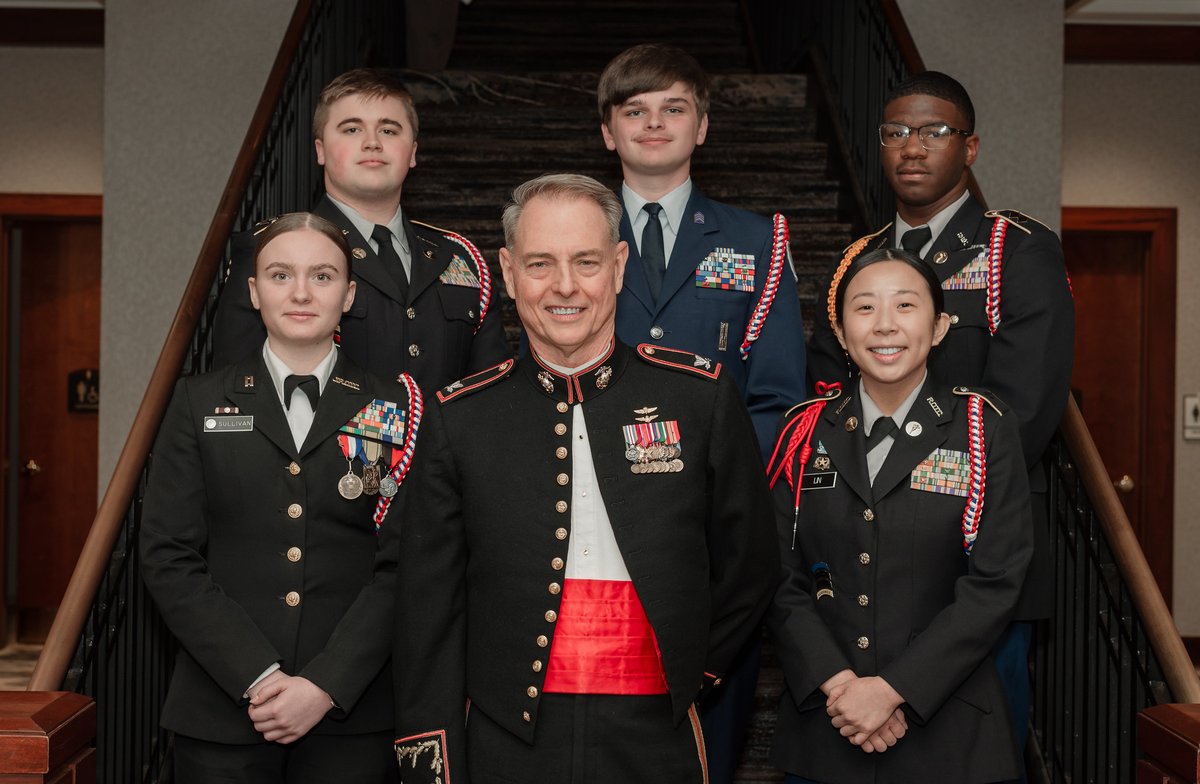 MarionMilitary's tweet image. On March 6, COL Mollahan, MMI President, was featured as the guest speaker for the Alabama #JROTC State Leadership Conference &amp;amp; Dining Out in Prattville. It was an opportunity to share information about MMI and his perspectives on leadership to state JROTC cadet leaders. #CCMonth