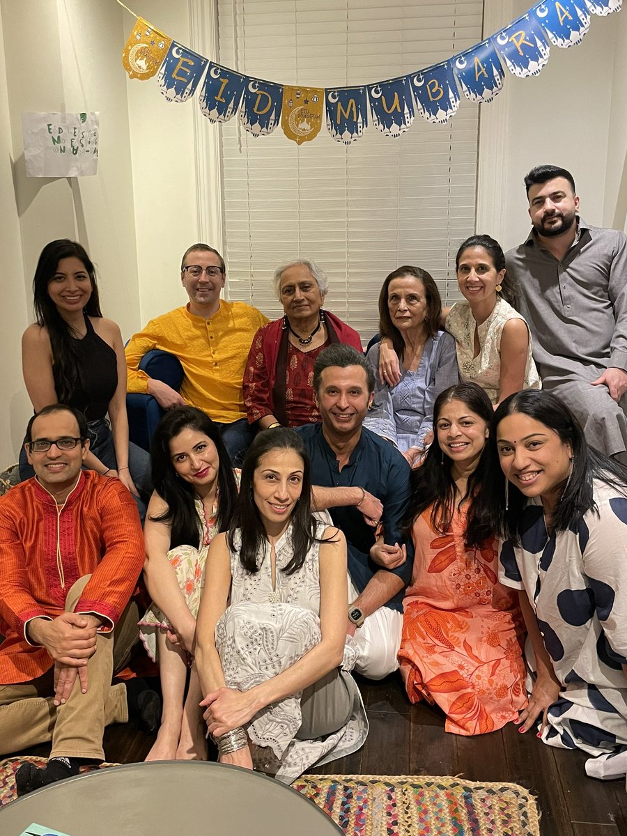 Eid Mubarak to all around the world! 🌙 May we find a way to live in harmony as human beings! Love, light and kindness for all! ❤️ Alhamdullilah #eidulfitr2025