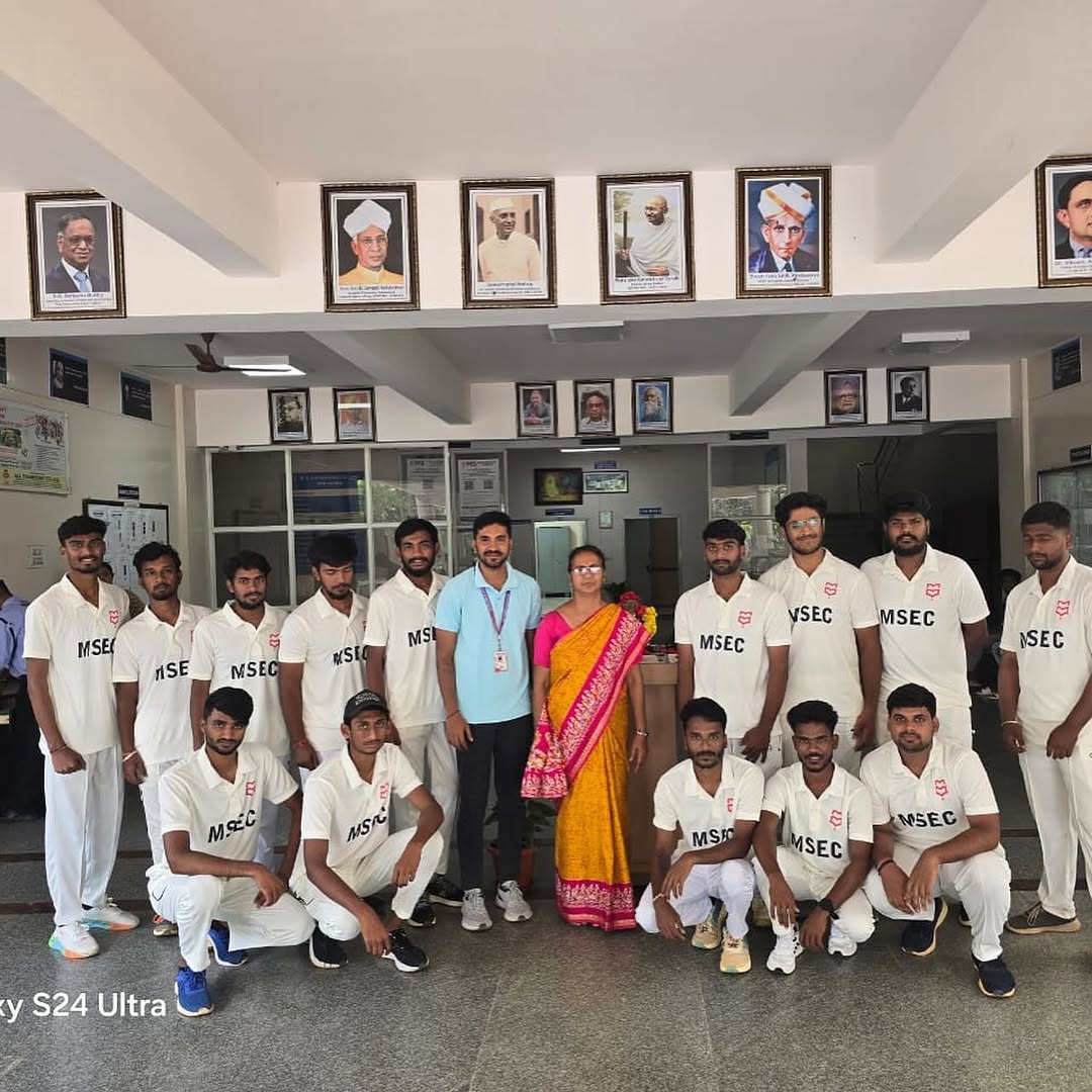 MSEC_BLR's tweet image. The beginning……

#msec #msengineering #cricketlovers♥️ #cricket