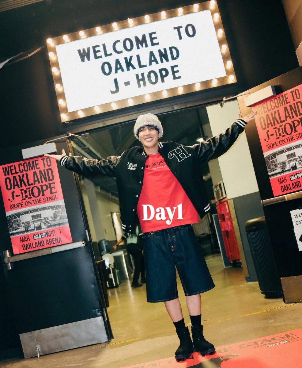CYPHERS_DDAENG3's tweet photo. Welcome to Oakland    Welcome to Oakland
SUGA                                          J- HOPE https://t.co/cu5cwt2gmu