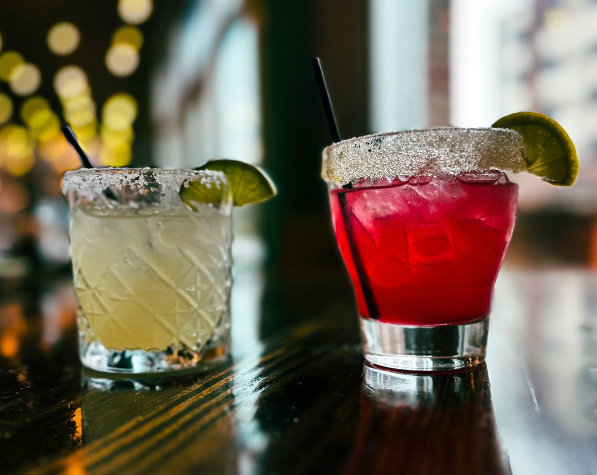 Our margaritas are made with citrus infused 100% agave tequila. Fresh juices and house made syrups.

And they look so pretty, especially on gray days!  

#hookandlime #tacos #tequila #omaha #smallbusiness #nebraska #foodie #margaritas #eatlocal #scratchkitchen