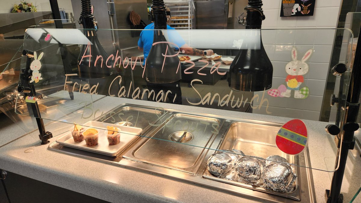 SMS students have some new choices at lunch today!  #HappyAprilFoolsDay <a href="/WSMSwolves/">WSMS Wolves</a>