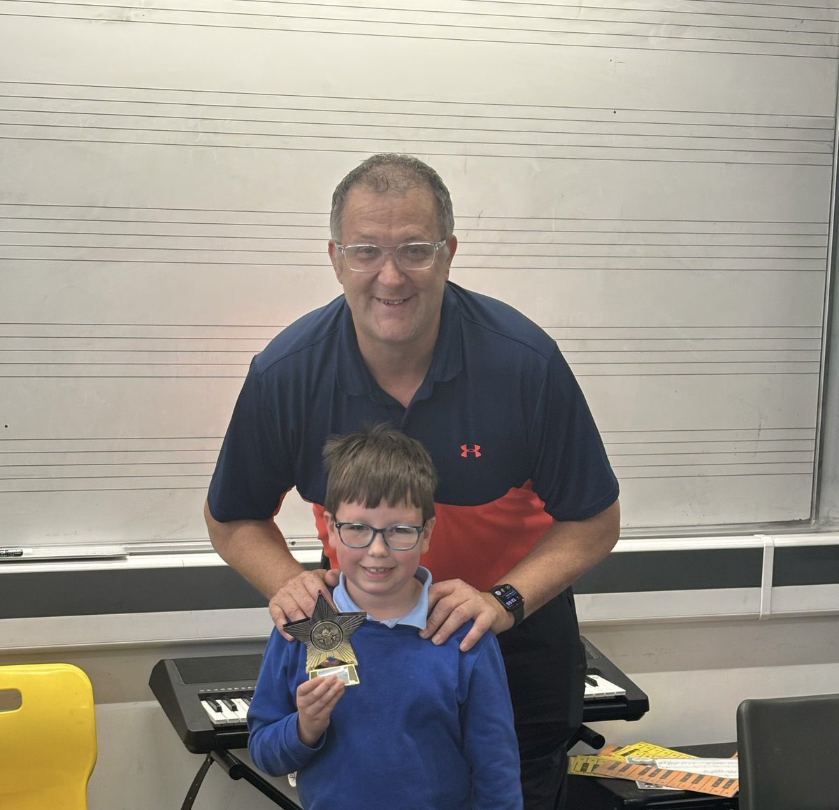 Our Spelling Bee champions visited  <a href="/PassmoresAc/">Passmores Academy</a> this afternoon with a friend to take part in a Cross-Trust Spelling Bee. The level of spelling was exceptional and all the children worked incredibly hard. Well done to our Year 4 &amp; Year 6 students who won their round <a href="/vicgoddard/">Vic Goddard</a>