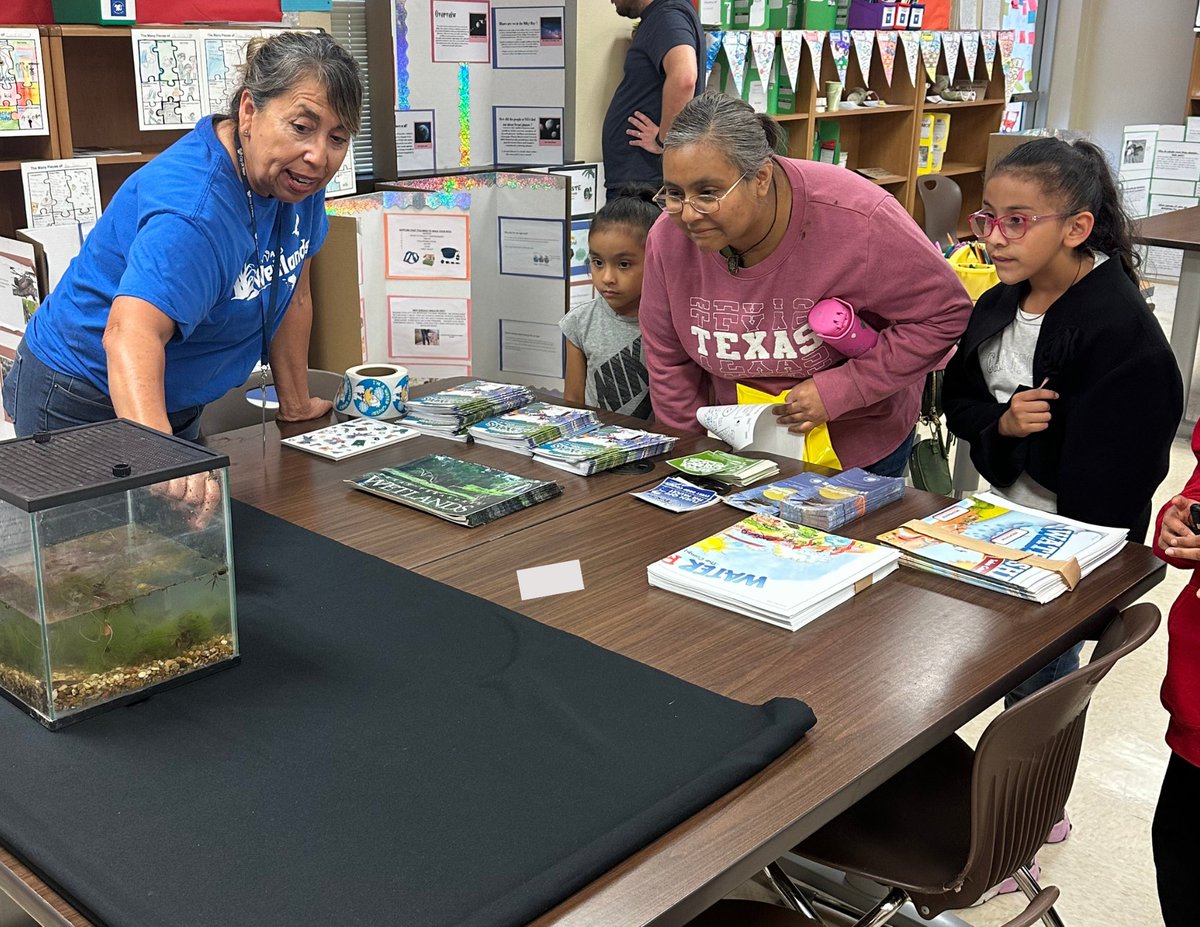 DragonsDean's tweet photo. Exciting things are happening at Dean Highland Elementary School! 📷📷 Last week's STEM Night was an absolute blast! We had so much fun creating, experimenting, and experiencing math and science in a whole new way with all of you.📷📷📷
#wacoISD #LeadForResults https://t.co/oSZZcXNGYG