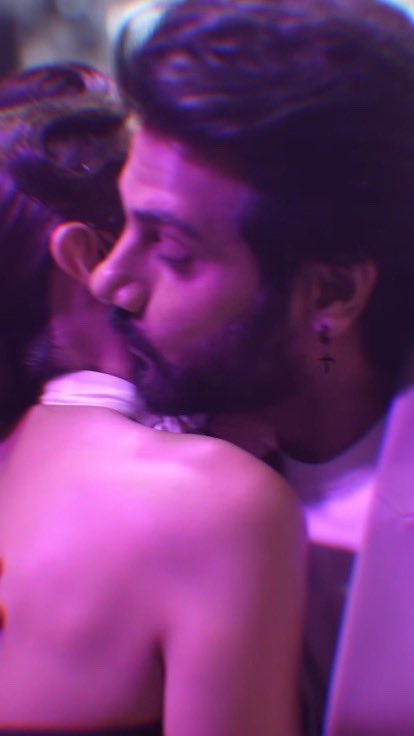 They have the most magical story I have ever witnessed in a reality TV show. ✨💖 Watching them feels like a fairytale unfolding in real life! 🥹 

#ChumVeer #ChumDarang #KaranVeerMehra