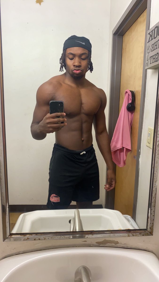 6’2.5| 230| 10% Body Fat