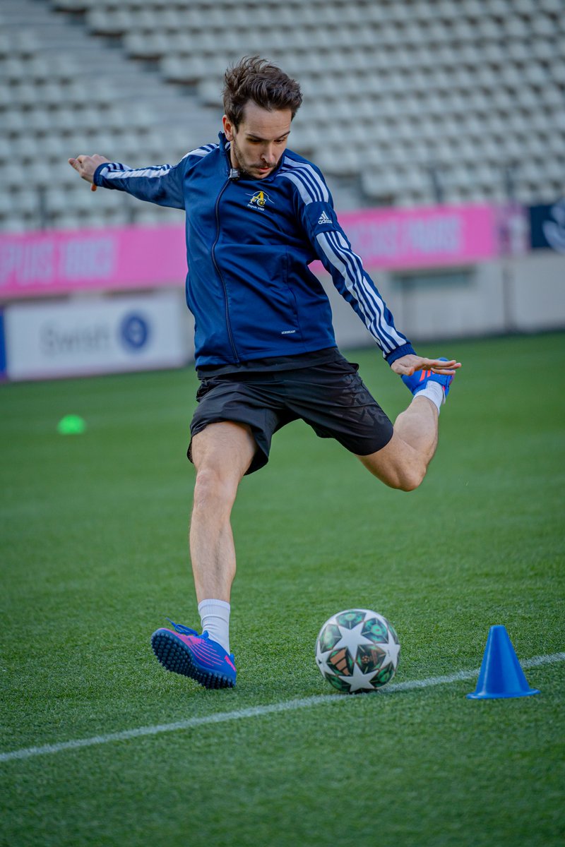 FCSilmi's tweet photo. J-5 https://t.co/7CGlMZn1Pf