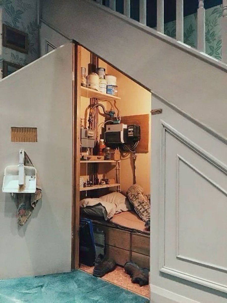 London flats be like: £3,000 a month excl bills