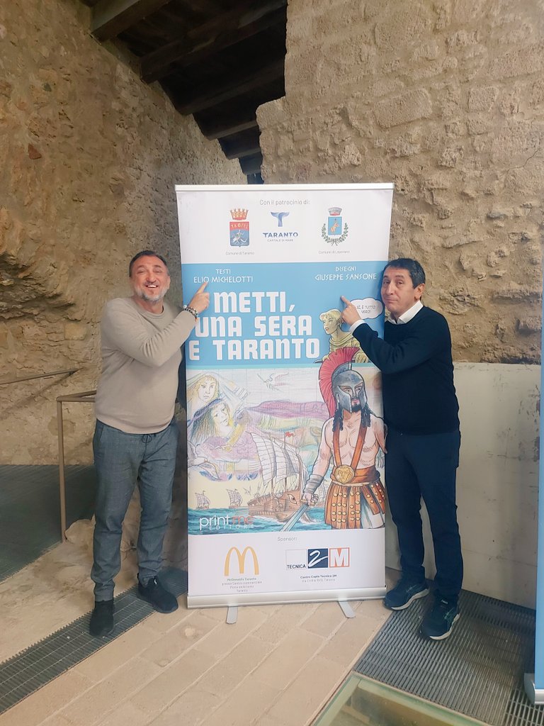 ElioMichelotti's tweet photo. #Calabria... rosa nel bicchiere. #FrancoCostabile. Parlando di miti greci con i greci di #Calabria Accoglienza meravigliosa a #LeCastella 🙏😊🌟 https://t.co/Cg1qEFceBA