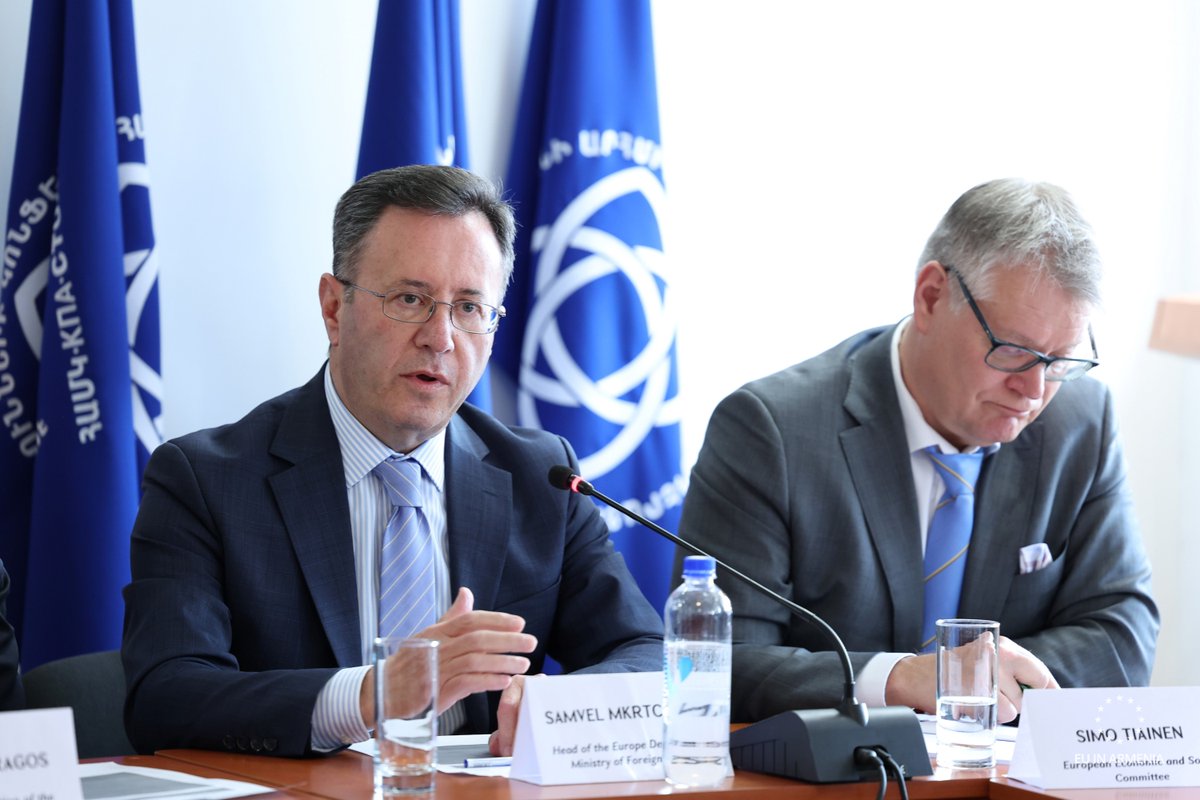 Vassilis Maragos (@euambarmenia) on Twitter photo Delighted to welcome today in Yerevan <a href="/EESC_REX/">EESC External Relations</a> chair D. Dimitriadis <a href="/Diridi2/">Dimitris.N.Dimitriadis🇬🇷 🇪🇺</a>,  & thanks to co-chairs L.  Hakobyan & S. Tiainen for inviting me to address the 🇪🇺🇦🇲CEPA civil society platform 6th meeting! Delivery, accountability & citizen engagement are 🗝️for 🇪🇺🇦🇲partnership. Delighted to welcome today in Yerevan <a href="/EESC_REX/">EESC External Relations</a> chair D. Dimitriadis <a href="/Diridi2/">Dimitris.N.Dimitriadis🇬🇷 🇪🇺</a>,  & thanks to co-chairs L.  Hakobyan & S. Tiainen for inviting me to address the 🇪🇺🇦🇲CEPA civil society platform 6th meeting! Delivery, accountability & citizen engagement are 🗝️for 🇪🇺🇦🇲partnership.