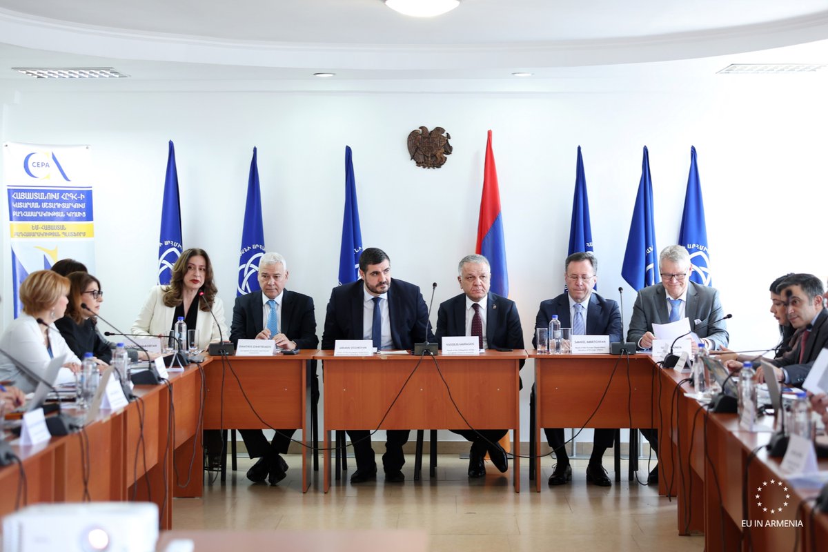 EUAmbArmenia's tweet photo. Delighted to welcome today in Yerevan @EESC_REX chair D. Dimitriadis @Diridi2,  &amp; thanks to co-chairs L.  Hakobyan &amp; S. Tiainen for inviting me to address the 🇪🇺🇦🇲CEPA civil society platform 6th meeting! Delivery, accountability &amp; citizen engagement are 🗝️for 🇪🇺🇦🇲partnership. https://t.co/TALysVpuB1