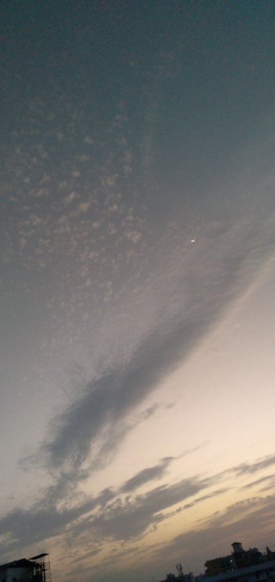 degodslayer's tweet photo. 私たちは皆、同じ美しい空の下に住んでいます。それは運命のように感じませんか？ https://t.co/uEjbHi9cJ1