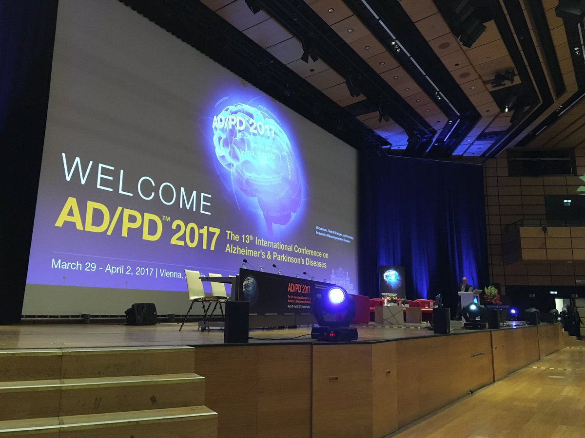 Christa Dang tweet media