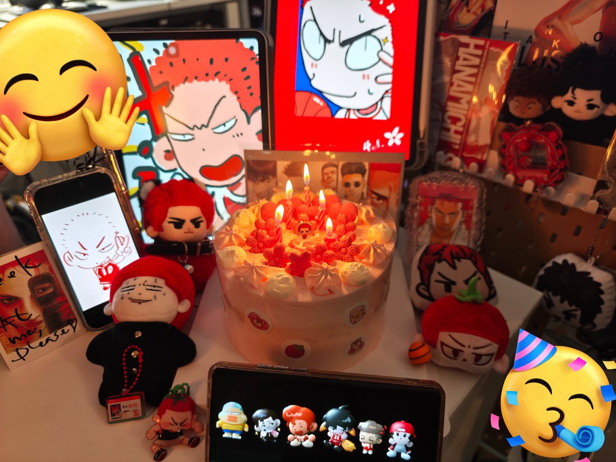 chienslesjaime's tweet photo. 跟朋友一起给小樱庆祝生日感觉真好啊 https://t.co/RfsRnr8YFU