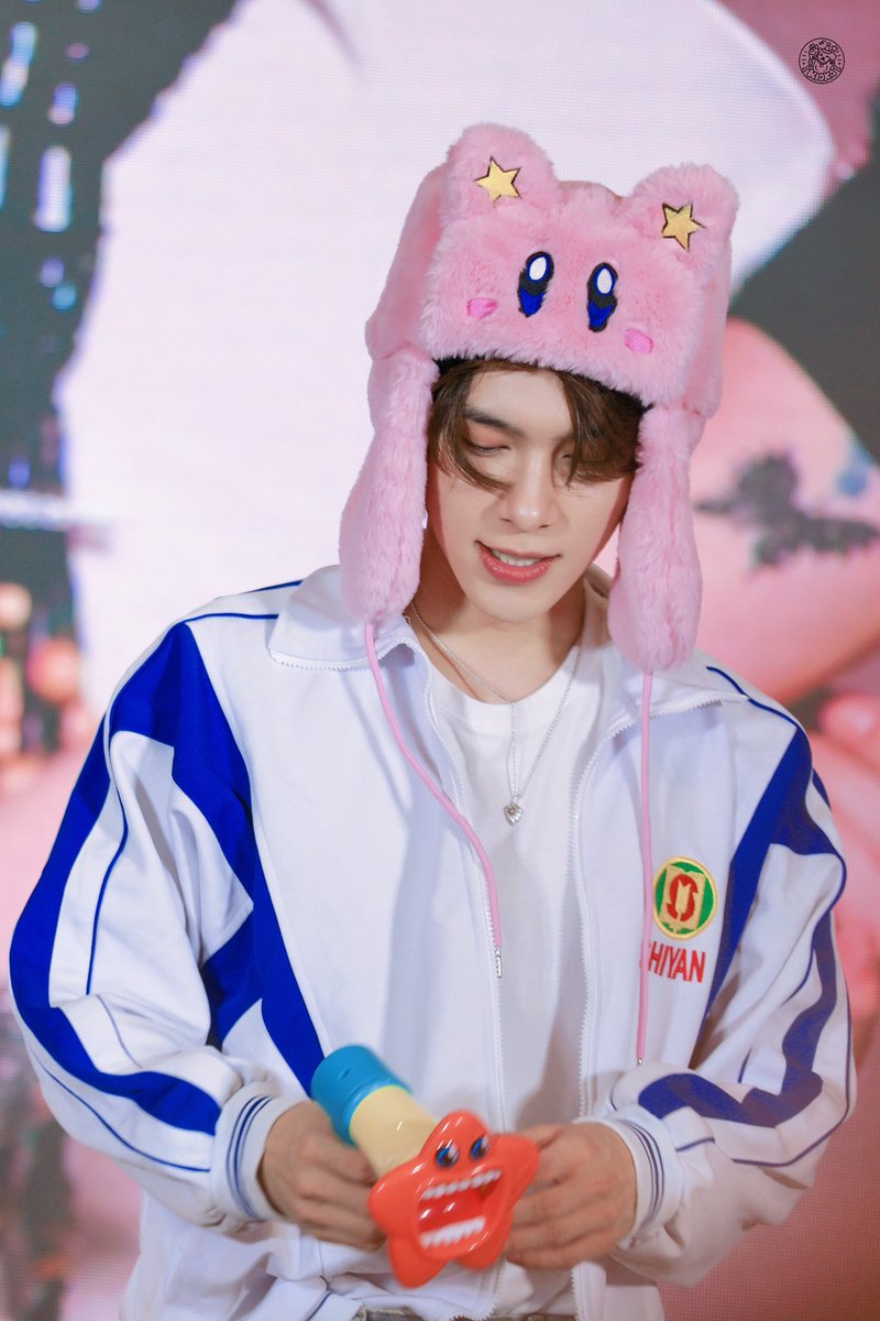Jsababy's tweet image. 🦄
#HENDERY
#黄冠亨 #헨드리 
#NCT #WayV #威神V #AprilFoolsDay