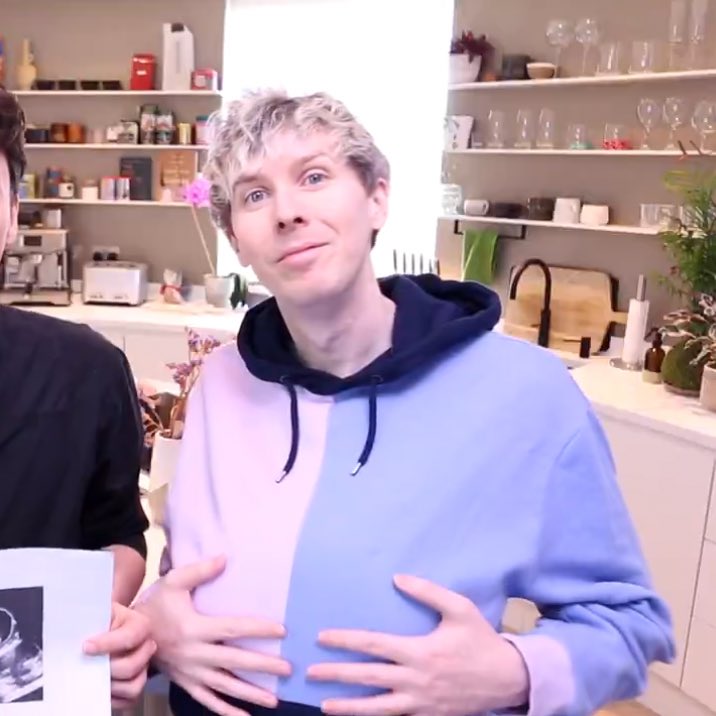 theamazingphil's tweet image. beautiful radiant mother