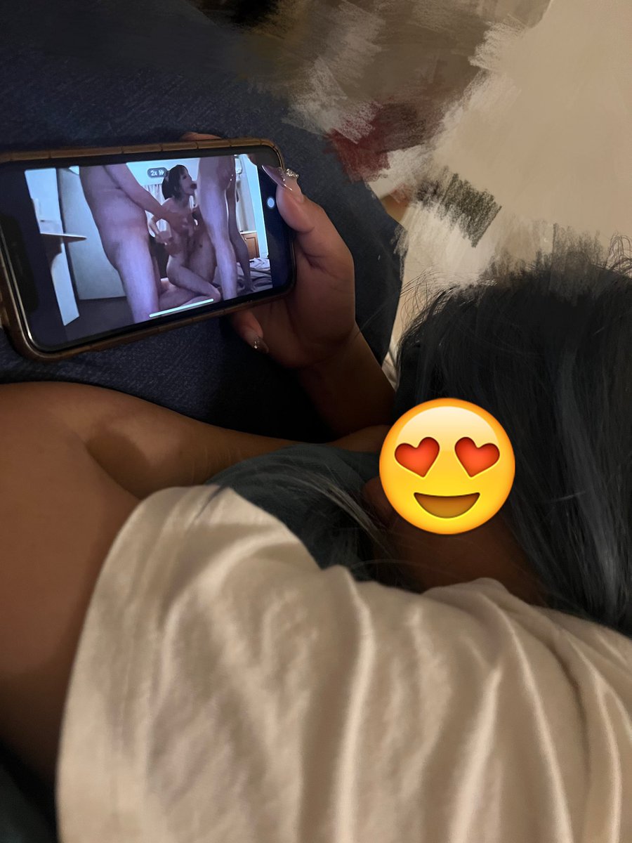 回家前婆說回來要幹我喔 我先看片等你
回到家看到婆在看這種劇情的 問婆說
原來妳喜歡看這種的喔 我怎麼都不知道
妳是不是也喜歡這樣
婆就害羞的偷笑一下🤪
然後就～～～～～～
#南部 #嘉義 #夫妻情侶 #單男單女