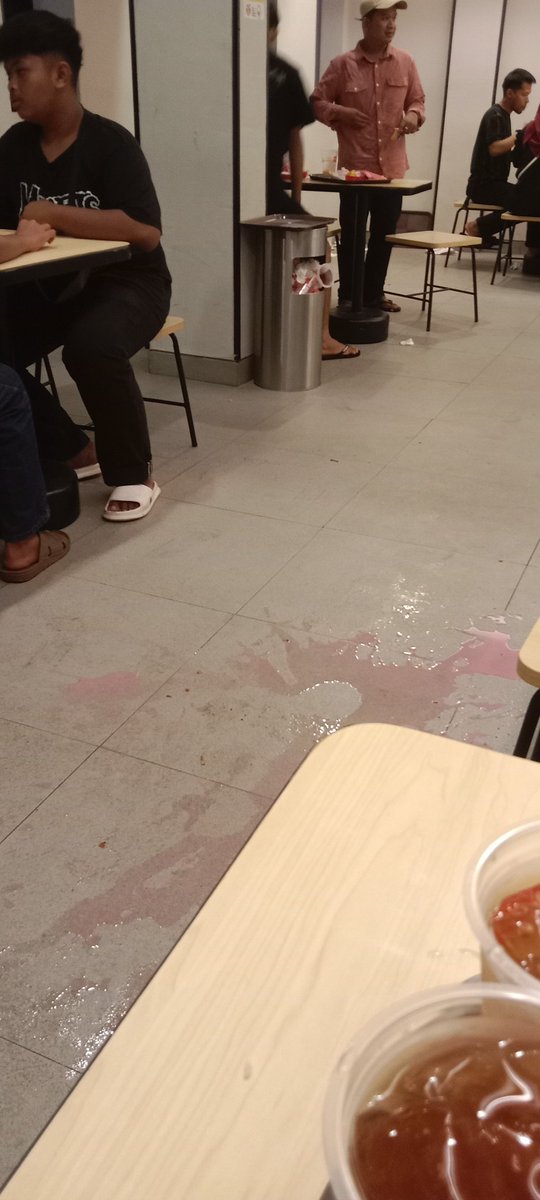 gua uda berusaha semampu gua untuk beresin yaAllah, tapi kan masa harus dipel juga?