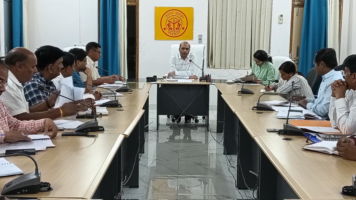 DM Pratapgarh tweet media