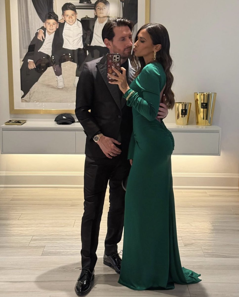FootWag's tweet photo. David Beckham a célébré en avance ses 50 ans (2 mai) avec du beau monde https://t.co/0CanRjul9z