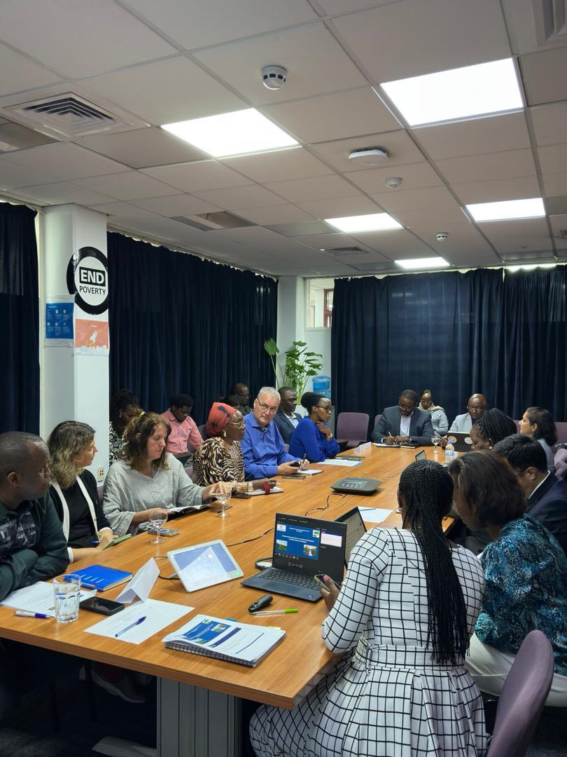 sahr_kpundeh's tweet photo. The latest #RwandaEconomicUpdate, titled ‘Modernizing Agriculture to Accelerate Structural Transformation’, highlights the significant potential of Rwanda’s agriculture sector to drive higher growth, create better jobs, and boost forex earnings. https://t.co/znV4IMEQqw