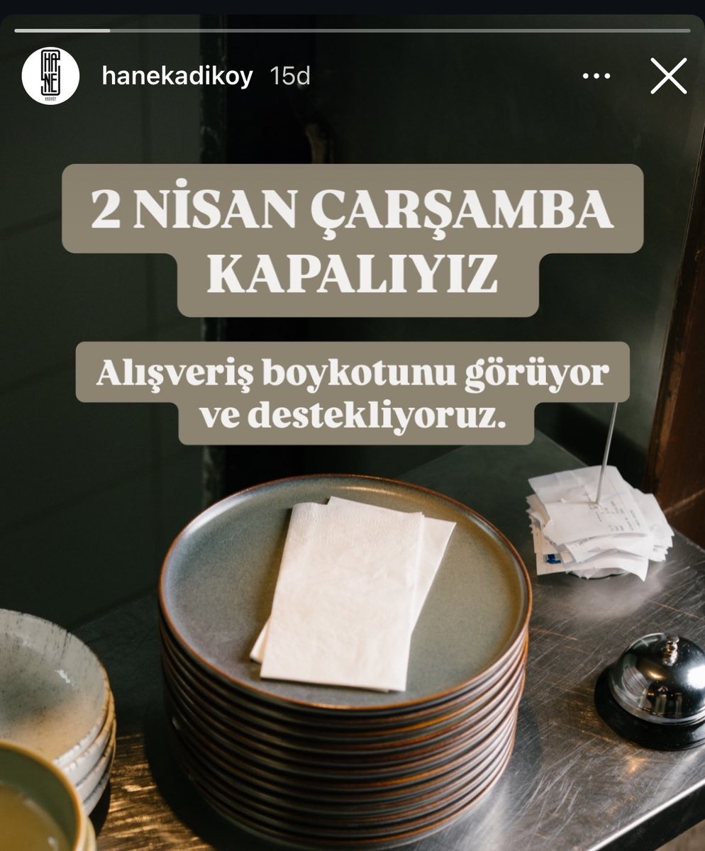 frakbulit's tweet photo. Kadıköy’den iki tane bu şekilde boykota destek veren işletme gördüm helal olsun valla https://t.co/7X32xEjeP5