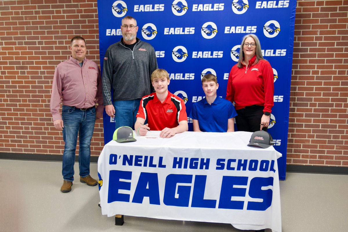 ONeillEagles's tweet photo. Congratulations to Caleb Laursen for signing with Mitchell Equipment to join their team following his time in the Ag Program at Mitchell Tech #theoneillway https://t.co/WHS6L32duU