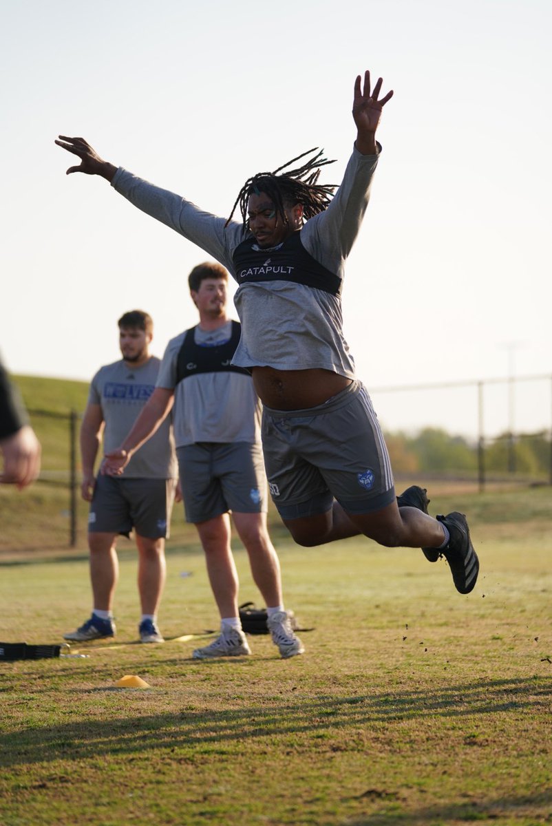 UWGFootball's tweet photo. Rise and shine 🥱 morning grind

#WeAreOne https://t.co/d2lFIIp4bz